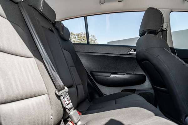 2019 Kia Sportage S QL