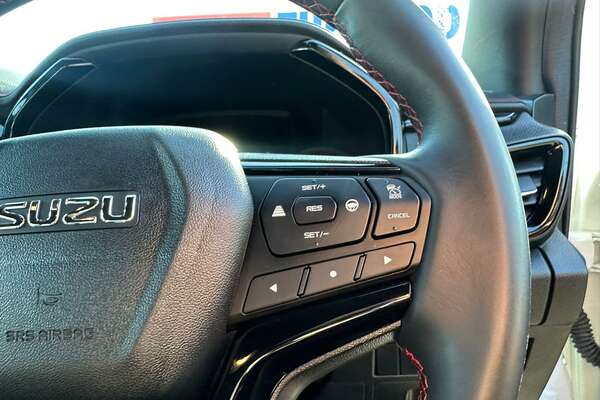 2023 Isuzu D-MAX X-TERRAIN
