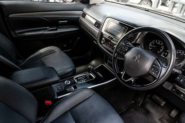 2018 Mitsubishi Outlander Exceed ZL