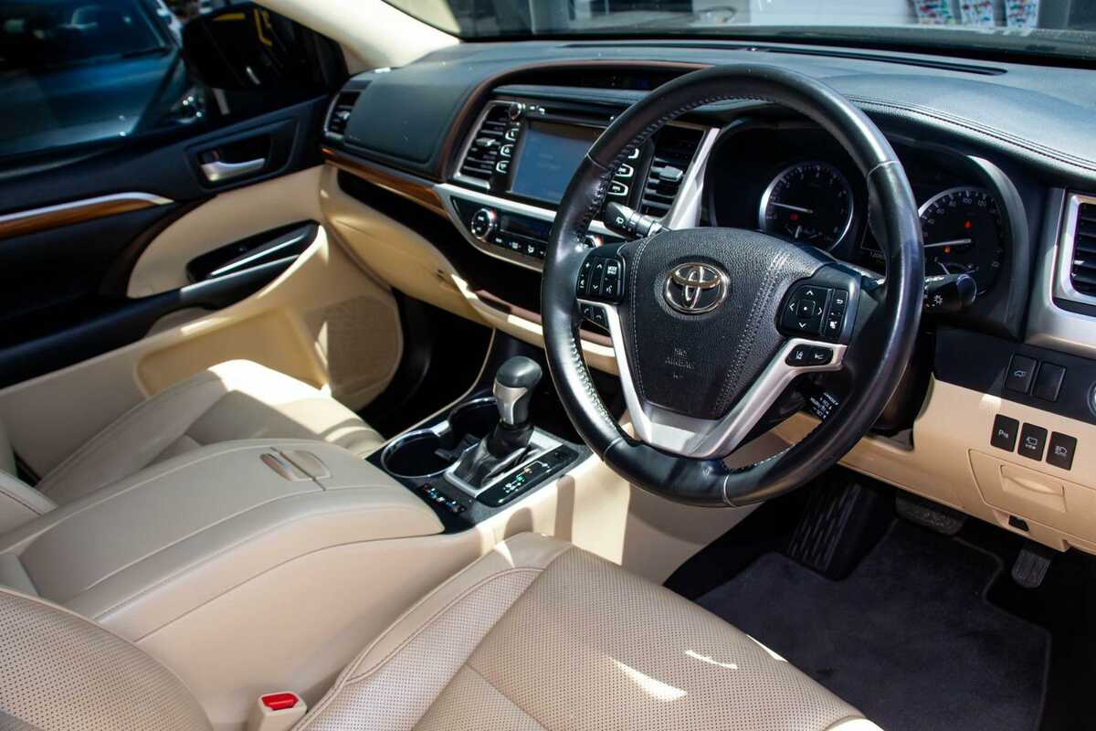 2017 Toyota Kluger Grande GSU55R