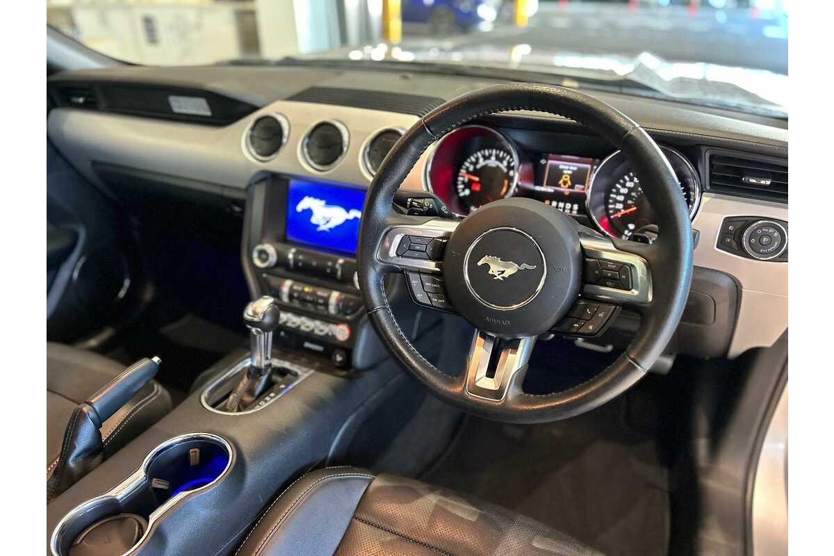 2016 Ford Mustang  FM