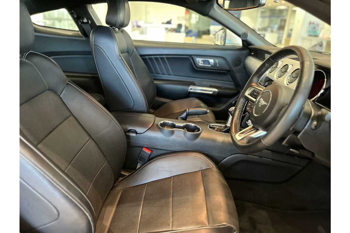 2016 Ford Mustang  FM