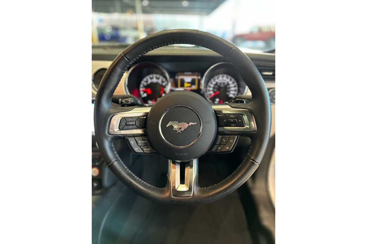 2016 Ford Mustang  FM