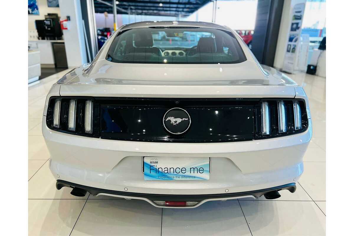 2016 Ford Mustang  FM
