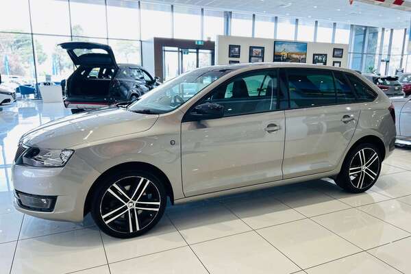 2015 SKODA Rapid Ambition NH