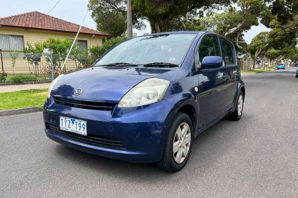 2005 Daihatsu Sirion  M301RS