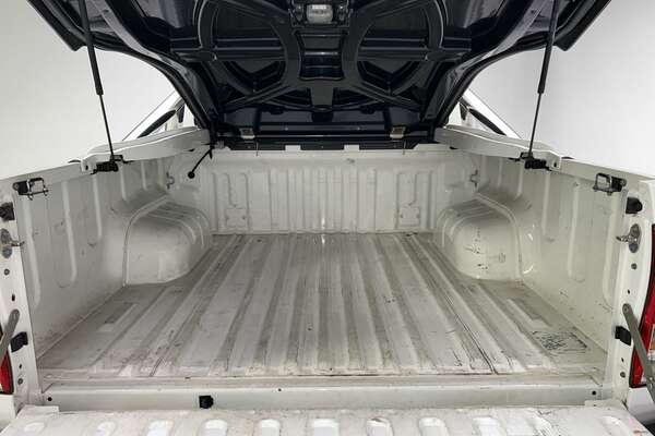 2019 Toyota Hilux SR5 GUN126R