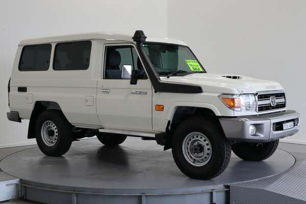 2023 Toyota LandCruiser 70 LC Military GXL 4.5L Tual Troop Carrier 7C 001 7C25140B0