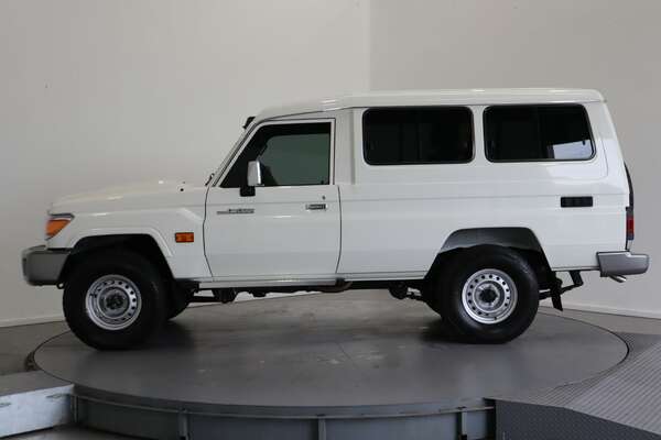 2023 Toyota LandCruiser 70 LC Military GXL 4.5L Tual Troop Carrier 7C 001 7C25140B0
