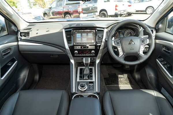 2023 Mitsubishi Pajero Sport Exceed QF