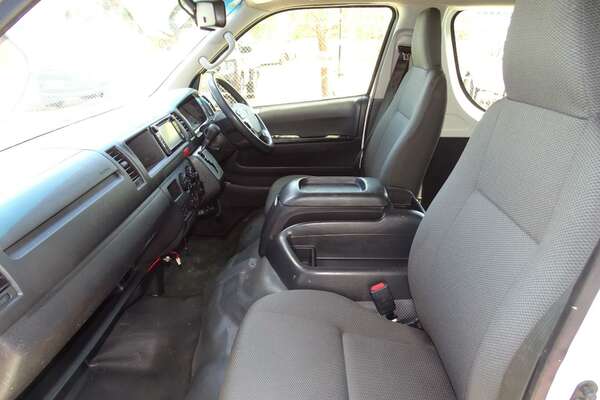 2019 Toyota Hiace Commuter KDH223R