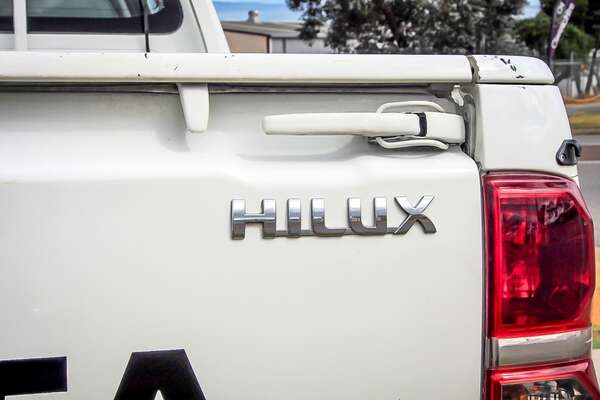 2010 Toyota Hilux SR KUN16R