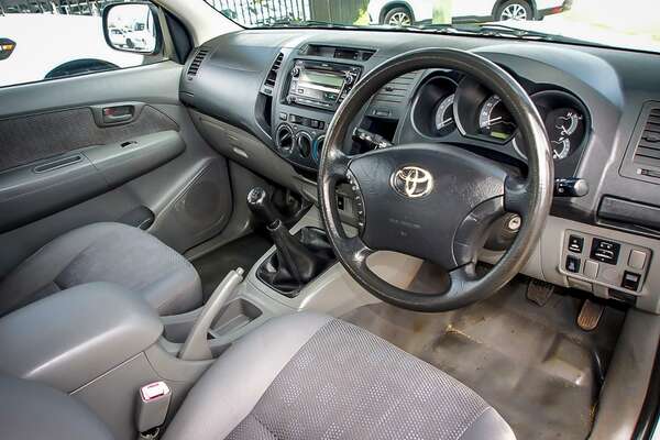 2010 Toyota Hilux SR KUN16R