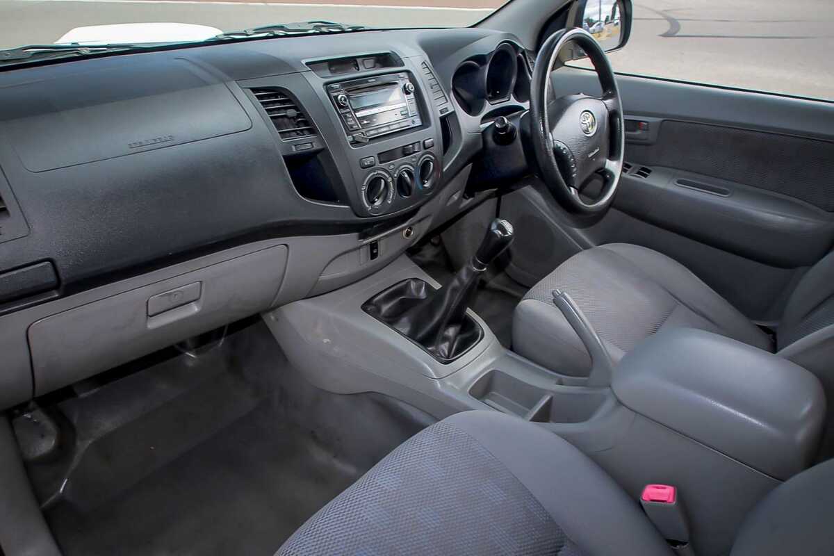 2010 Toyota Hilux SR KUN16R