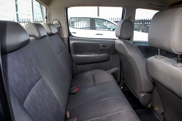 2010 Toyota Hilux SR KUN16R
