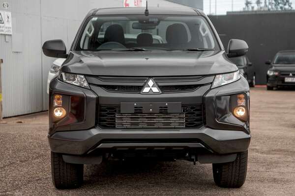 2023 Mitsubishi Triton GLX-R MR