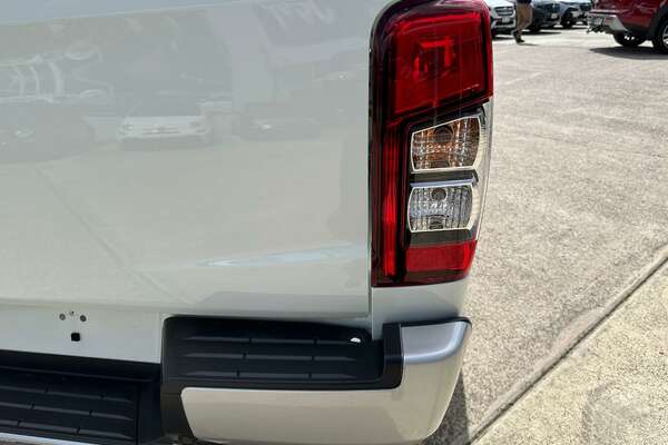 2023 Mitsubishi Triton GLX MR