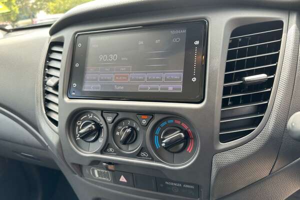 2023 Mitsubishi Triton GLX MR
