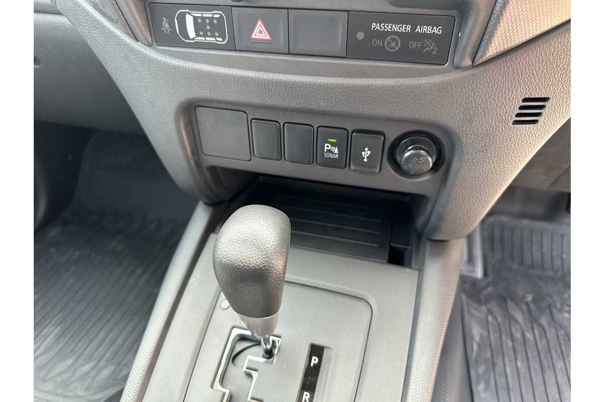 2023 Mitsubishi Triton GLX MR