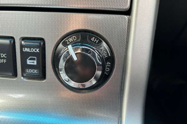 2012 Nissan Navara ST D40 Series 6