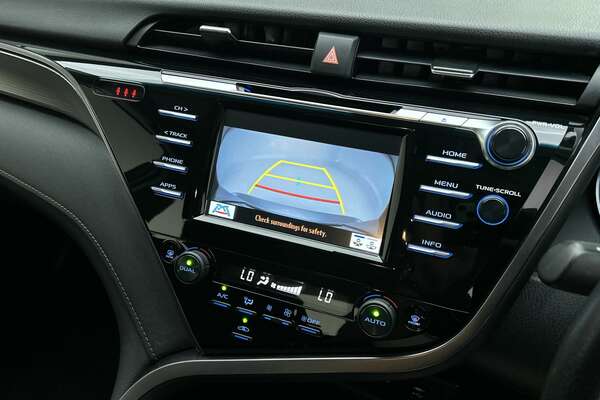 2020 Toyota Camry Ascent AXVH71R