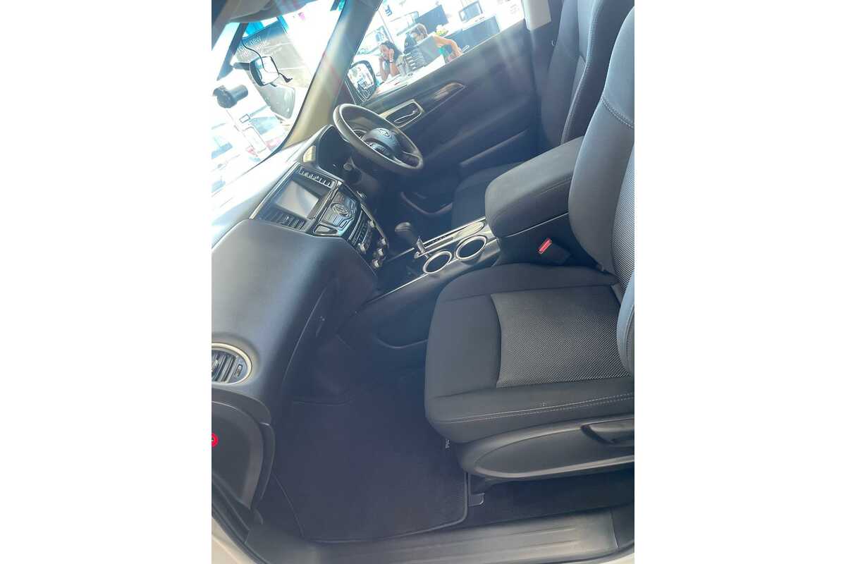 2018 Nissan Pathfinder ST R52 Series II