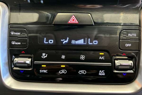 2021 Kia Sorento Sport MQ4
