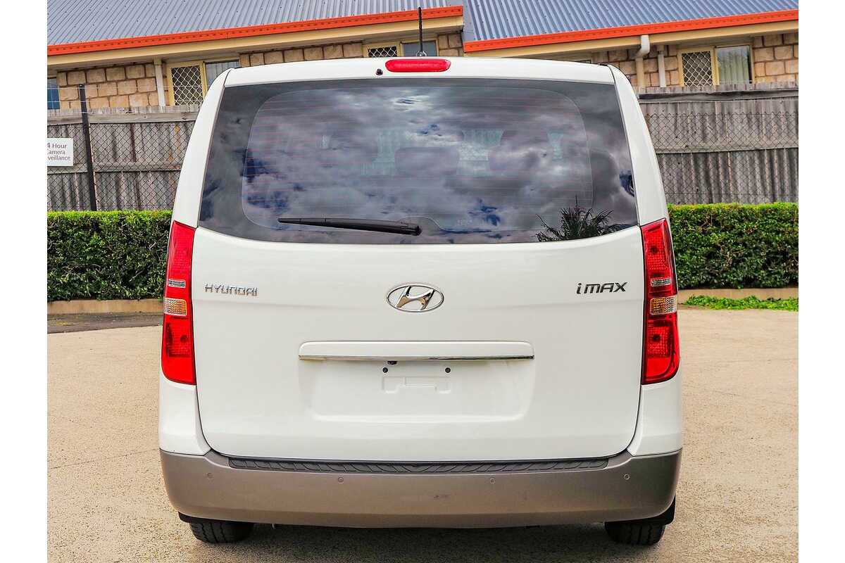 2015 Hyundai iMax  TQ3-W Series II