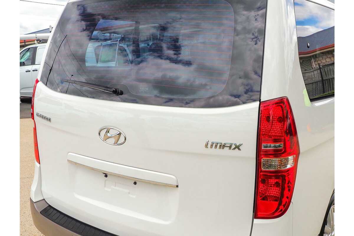 2015 Hyundai iMax  TQ3-W Series II
