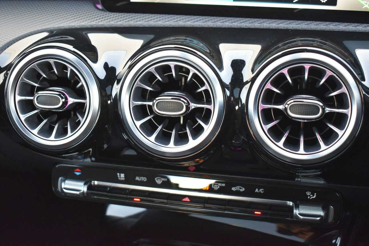 2021 Mercedes Benz A-Class A180 V177