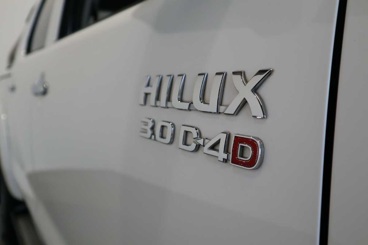 2013 Toyota HiLux 4x4 SR5 3.0L T Double1R 001 1R61290A1