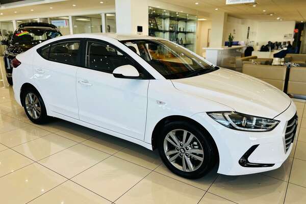 2018 Hyundai Elantra Active AD