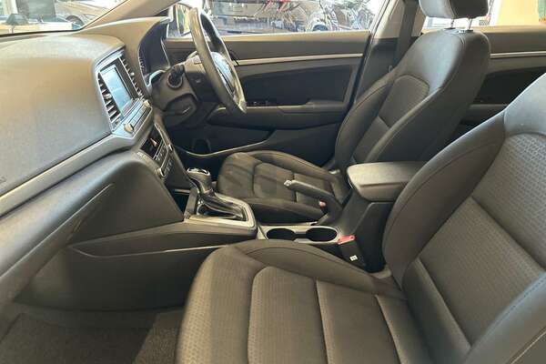 2018 Hyundai Elantra Active AD