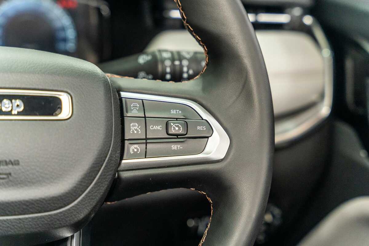 2022 Jeep Compass Limited M6