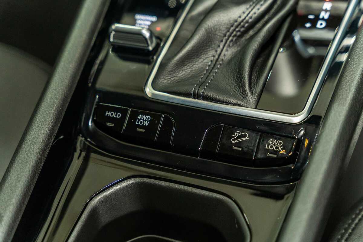 2022 Jeep Compass Limited M6