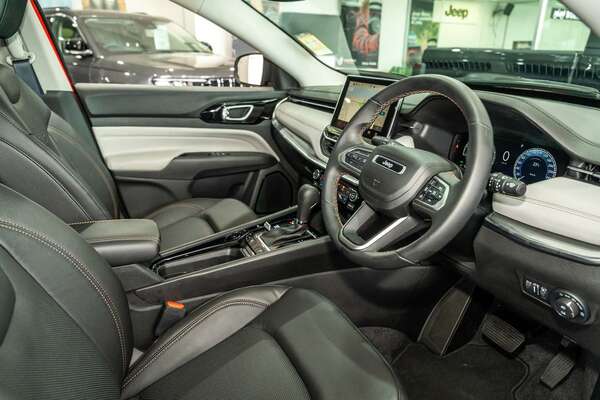 2022 Jeep Compass Limited M6