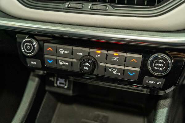 2022 Jeep Compass Limited M6