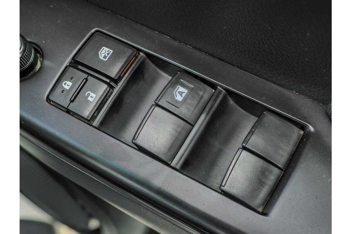 2019 Toyota Hilux SR GUN126R