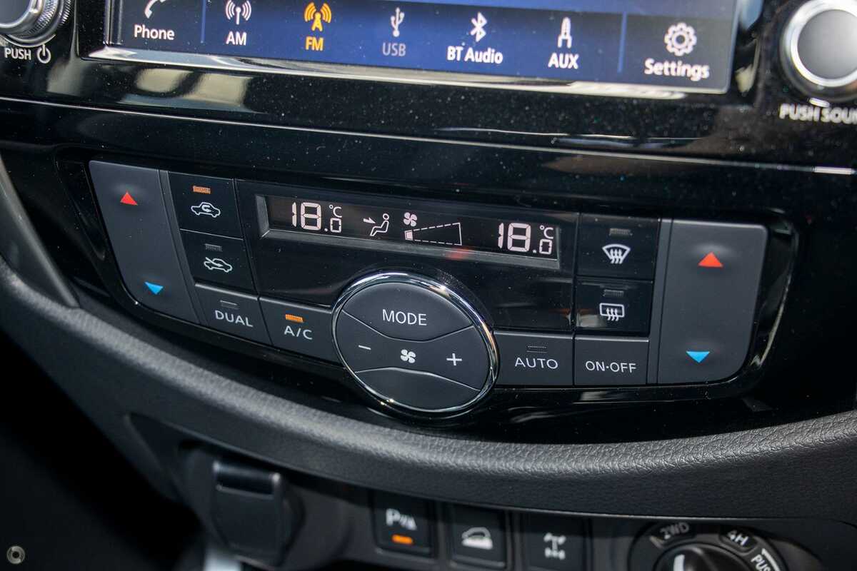 2023 Nissan Navara ST-X D23