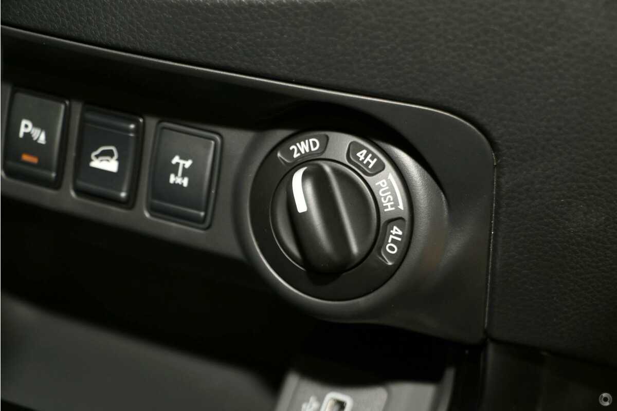 2023 Nissan Navara PRO-4X Warrior D23