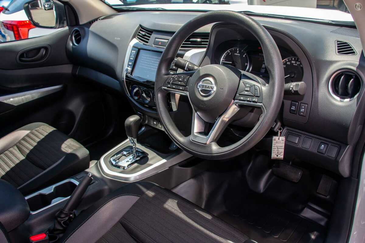 2023 Nissan Navara SL D23