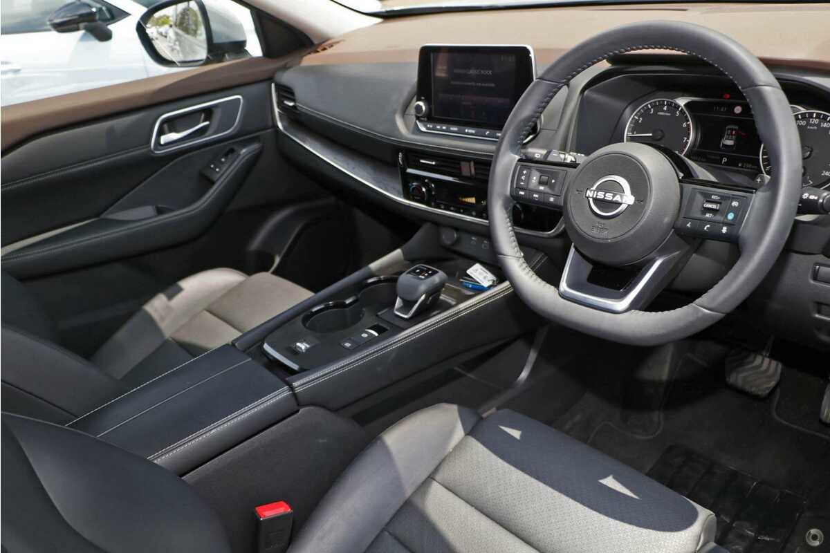 2023 Nissan X-TRAIL ST-L T33