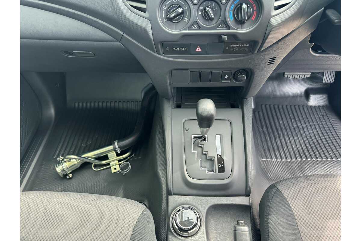 2023 Mitsubishi Triton GLX MR