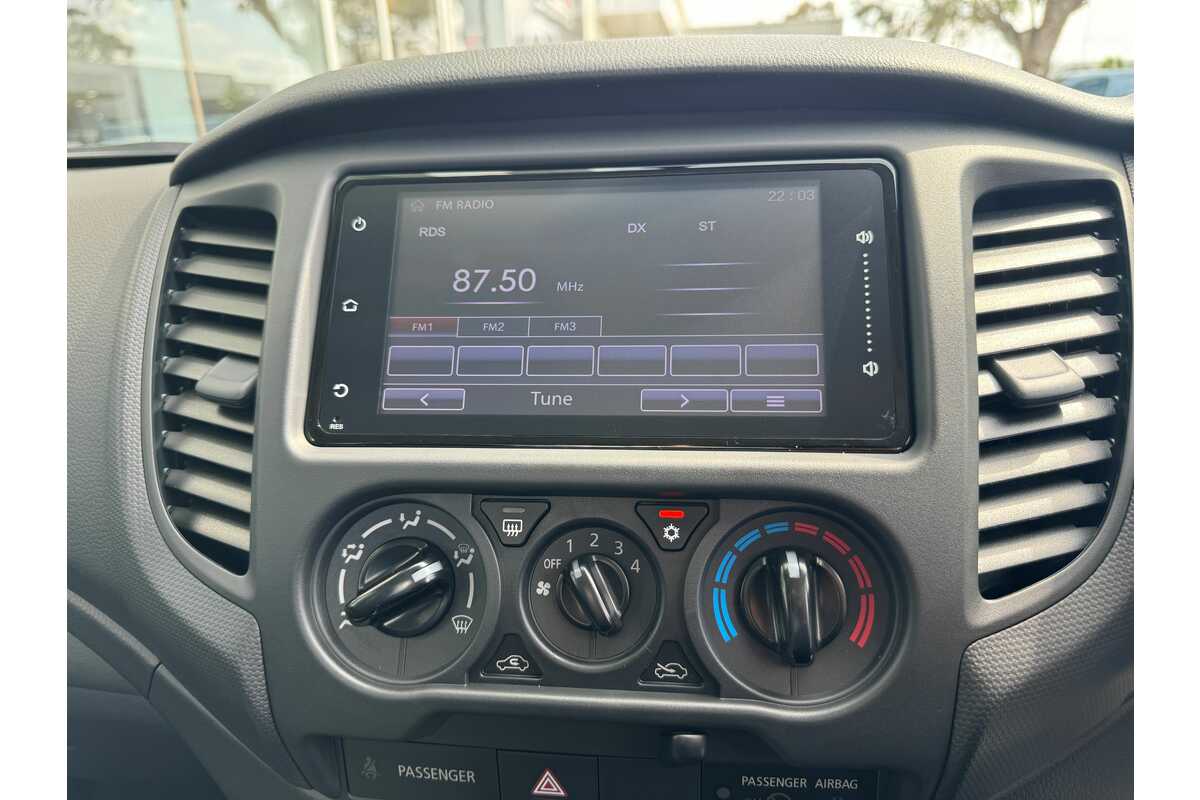 2023 Mitsubishi Triton GLX MR