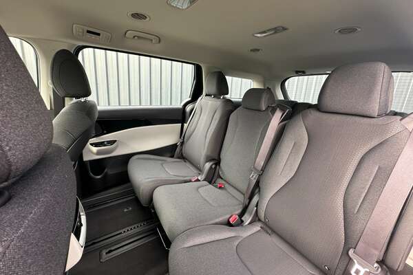 2023 Kia Carnival Si KA4