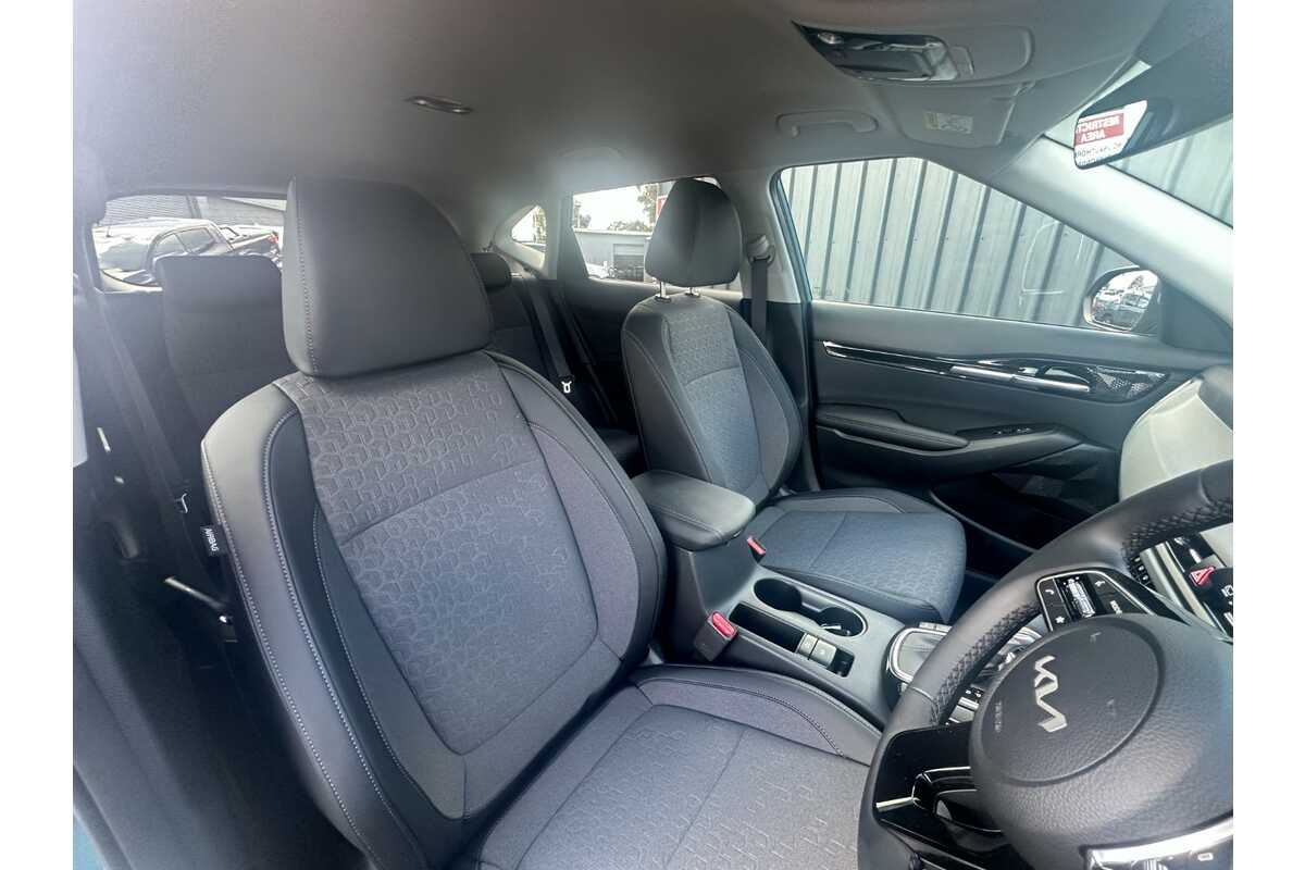 2023 Kia Seltos Sport + SP2 PE
