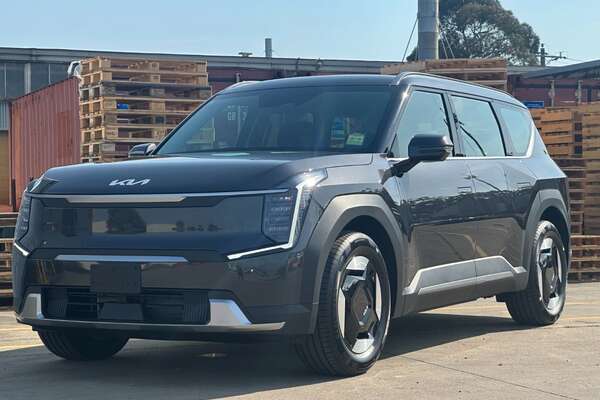 2023 Kia EV9 Air MV