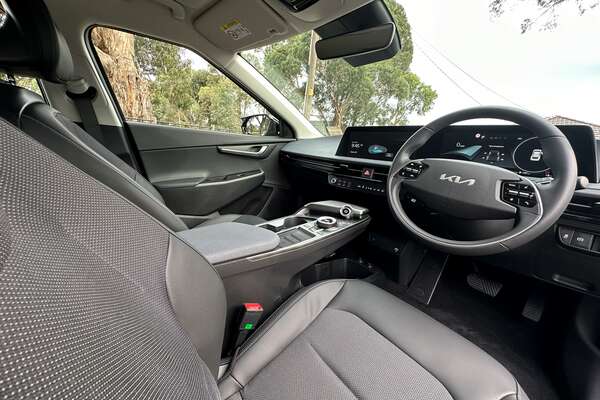 2023 Kia EV6 Air CV