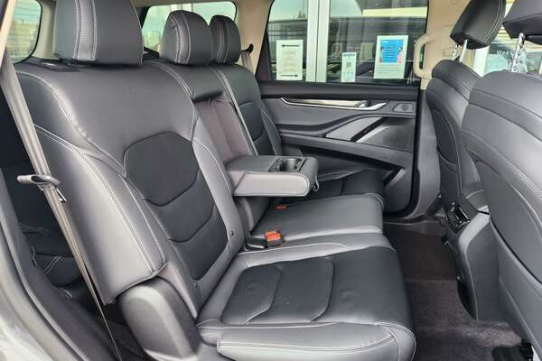 2023 LDV D90 Executive SV9A