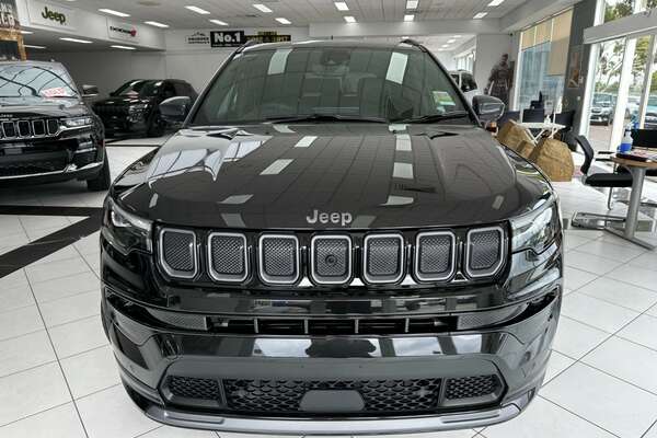 2023 Jeep Compass S-Limited M6